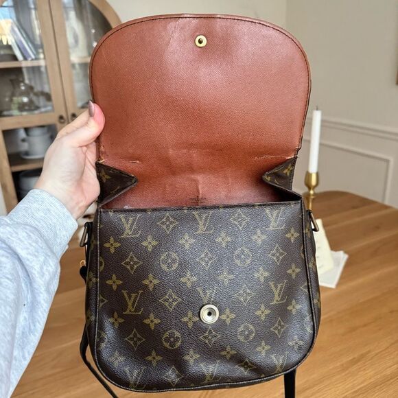 ✅AUTHENTIC✅LOUIS VUITTON SAINT CLOUD MM - Picture 11 of 16